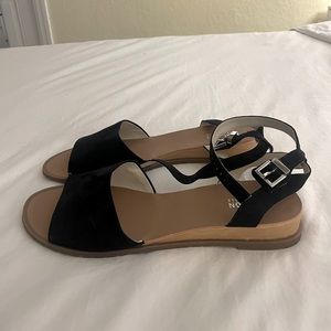 Black Sandals- Kenneth Cole